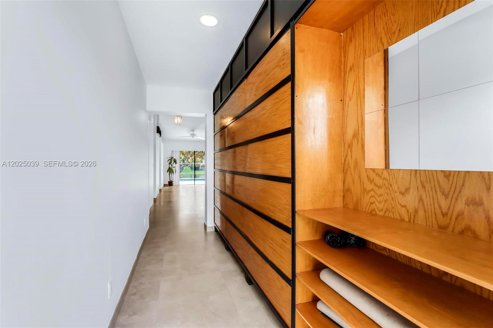 NOB HILL VILLAGE - Residential