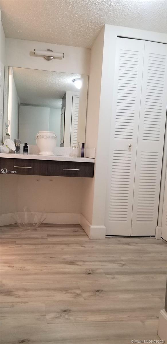 SANDPIPER CONDO - Residential