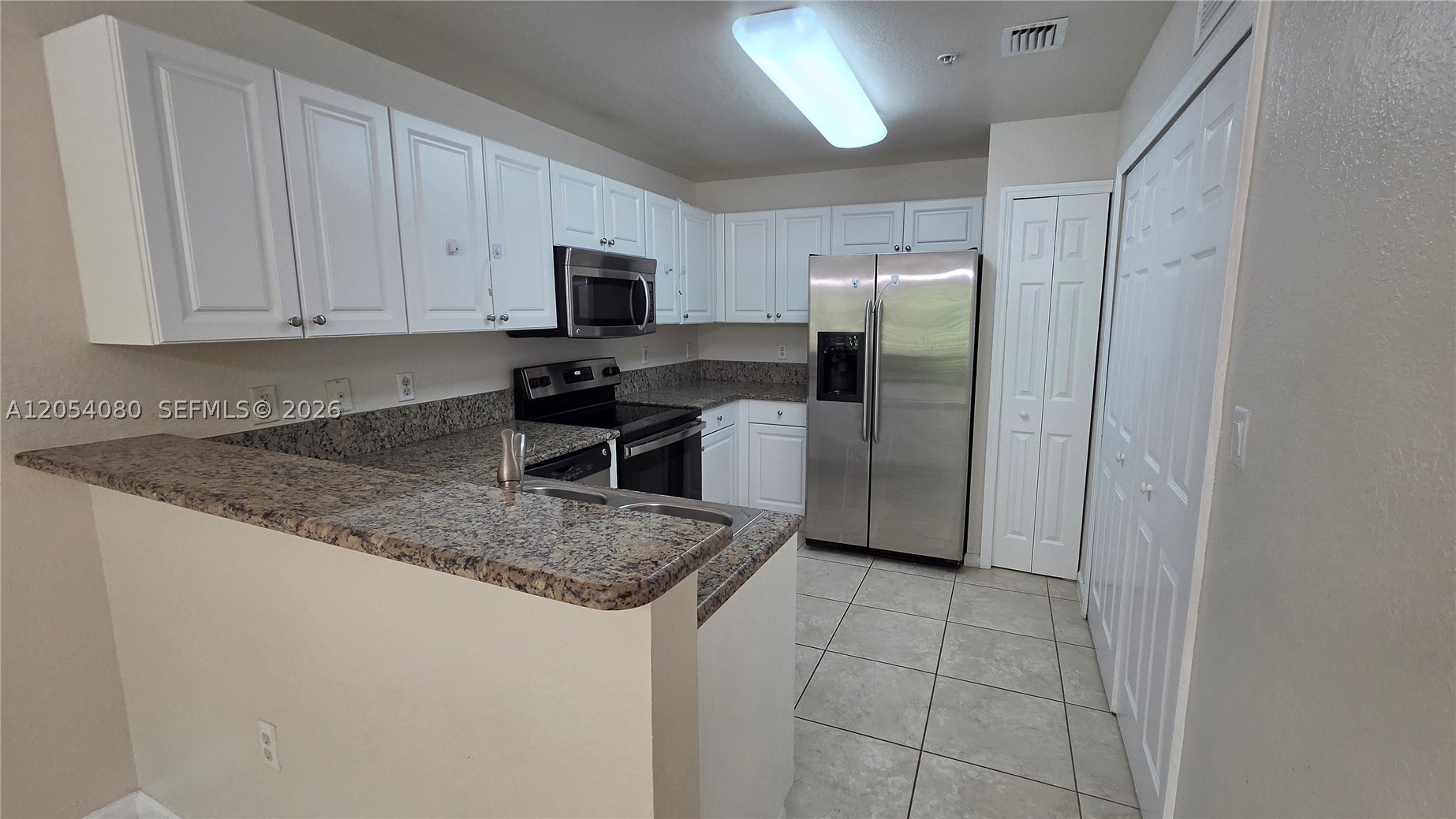 ST MORTIZ AT DORAL CONDO - Residential Lease