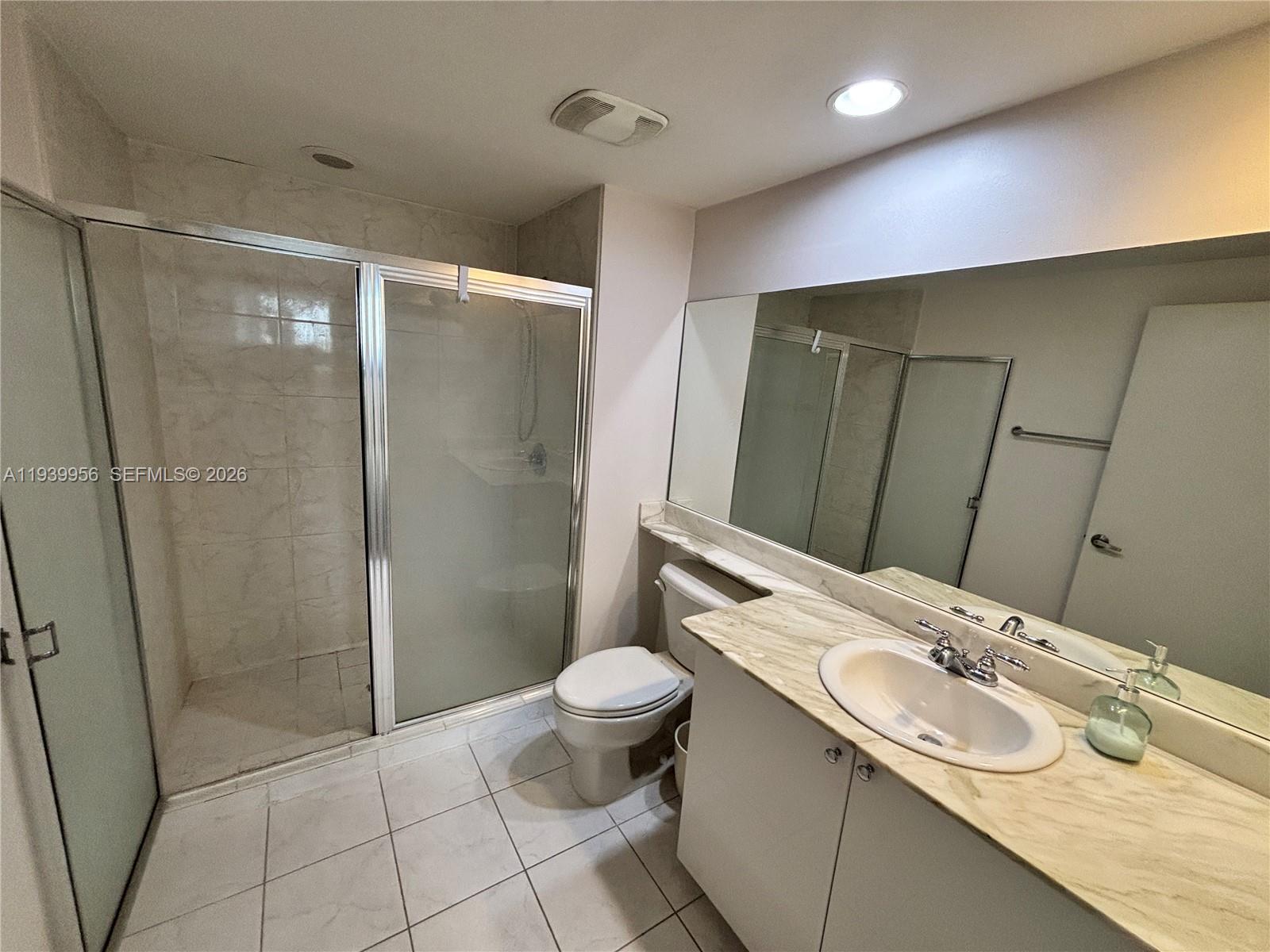 VENTURE AT AVENTURA WEST - Residential