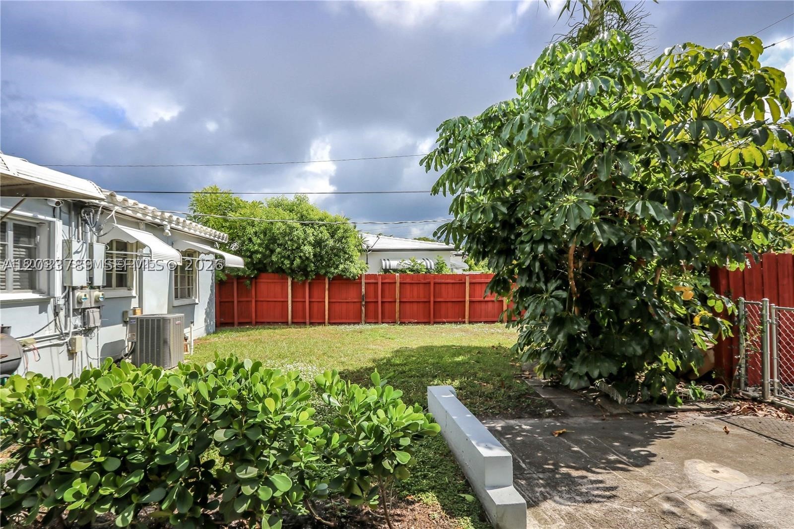 Hollywood South Side Add - Residential Lease