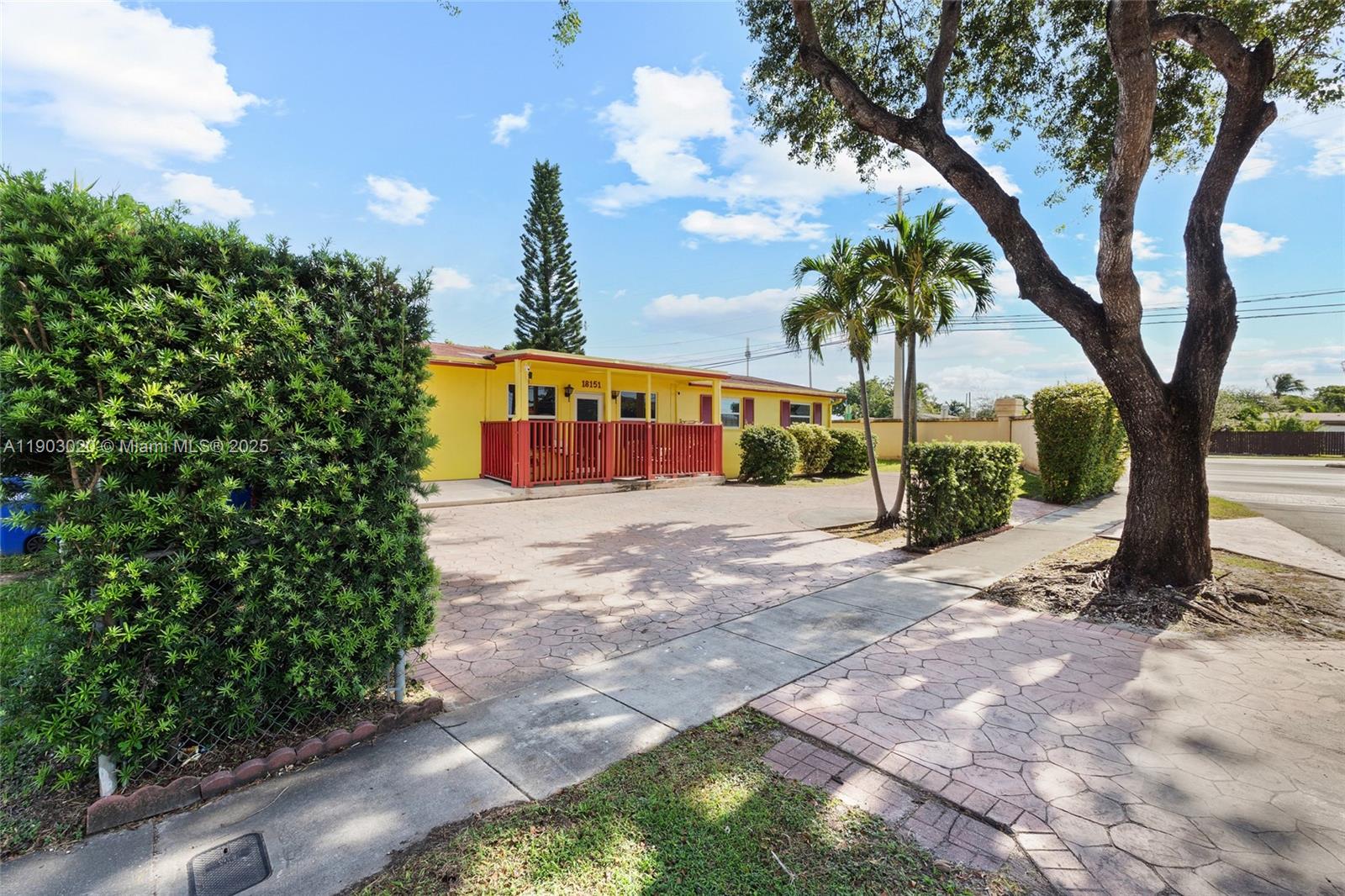 PICKWICK LAKE ESTATES SEC - Residential
