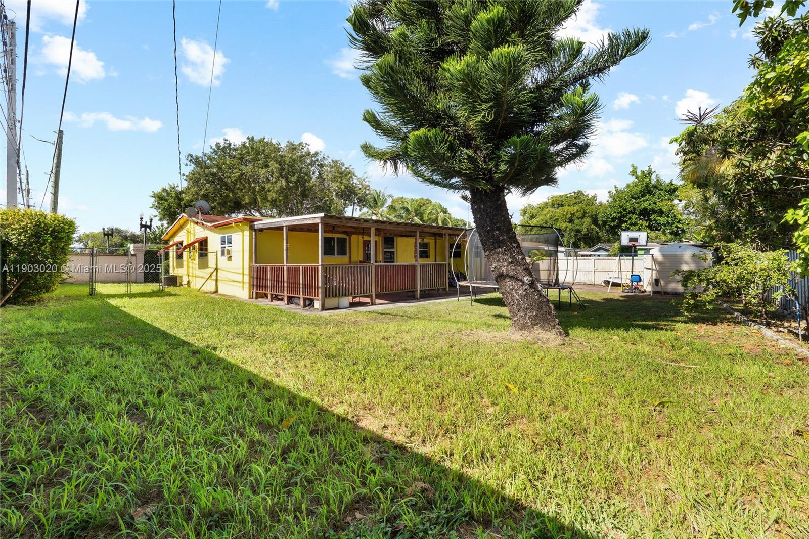PICKWICK LAKE ESTATES SEC - Residential