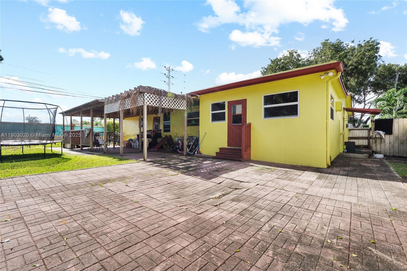 PICKWICK LAKE ESTATES SEC - Residential