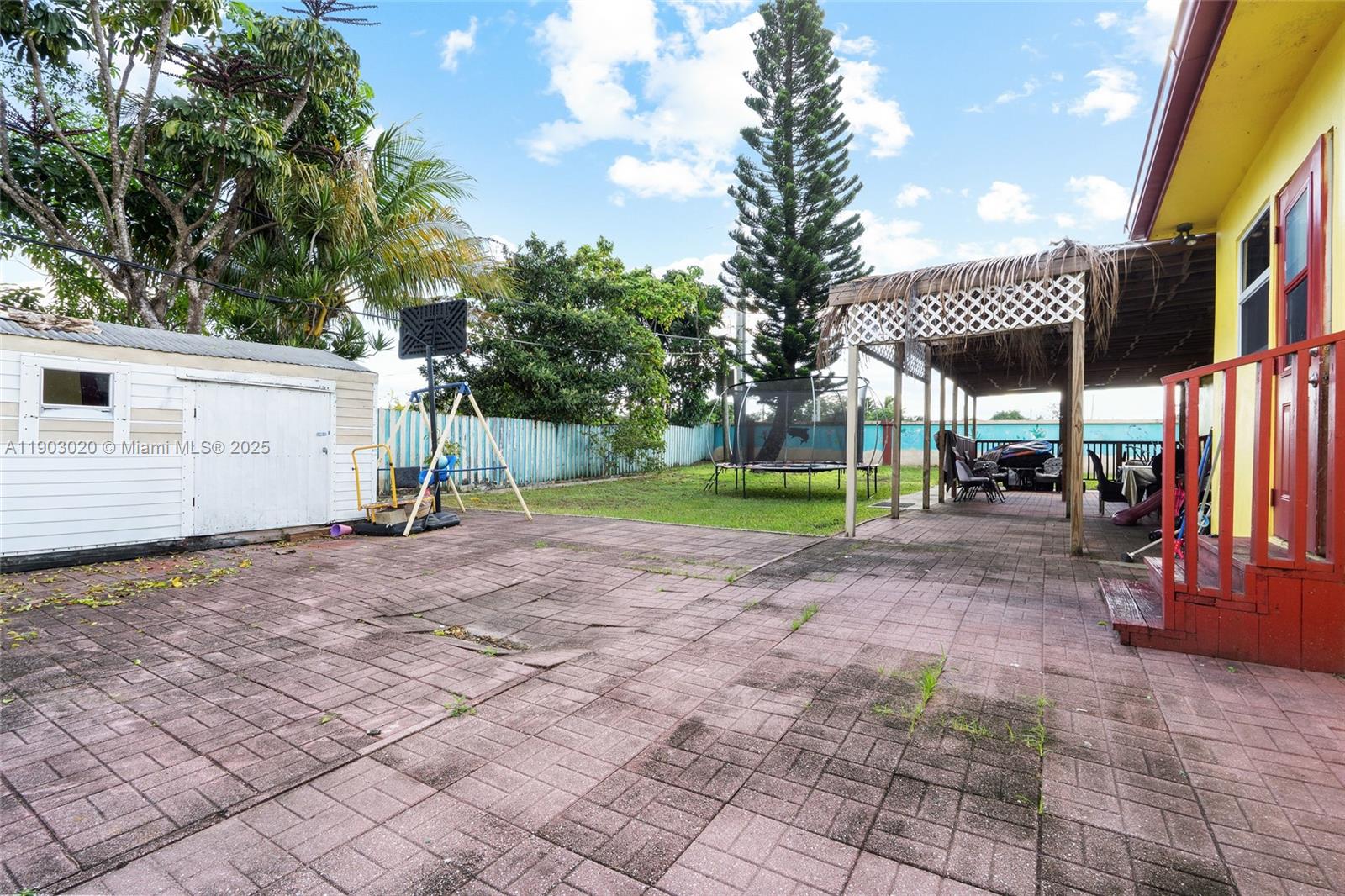 PICKWICK LAKE ESTATES SEC - Residential