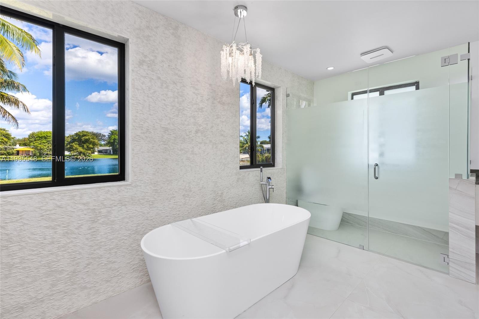 GREYKNOLL GOLF ESTS - Residential