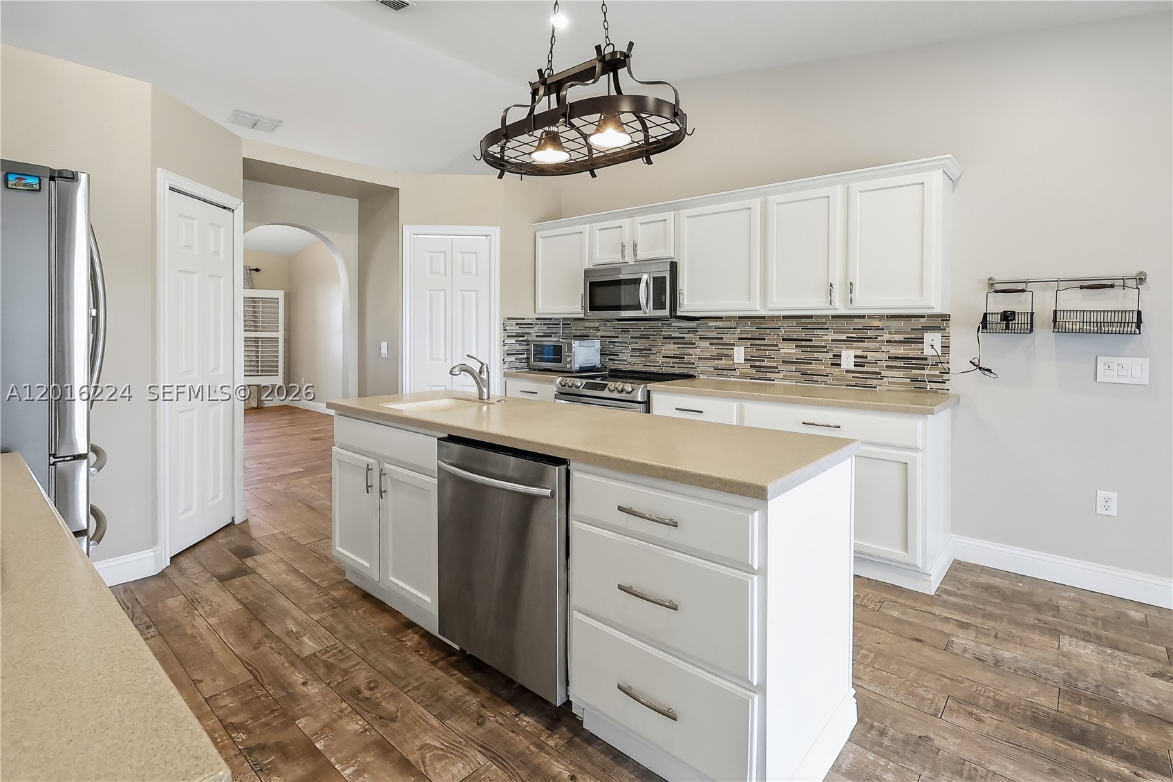 ASHLEY LAKES NORTH - Residential