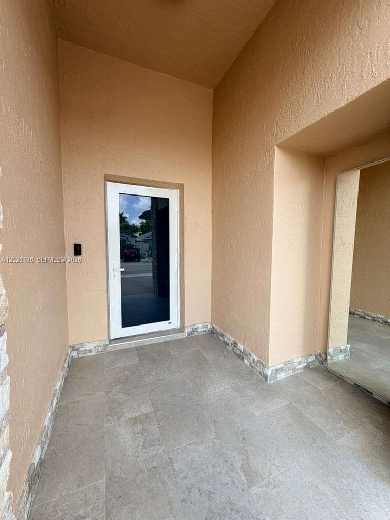 ARISTOTLE SUB PHASE I - Residential Lease
