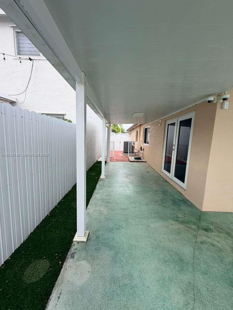 ARISTOTLE SUB PHASE I - Residential Lease