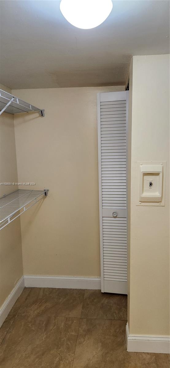 CORAL GARDENS II CONDO - Residential Lease