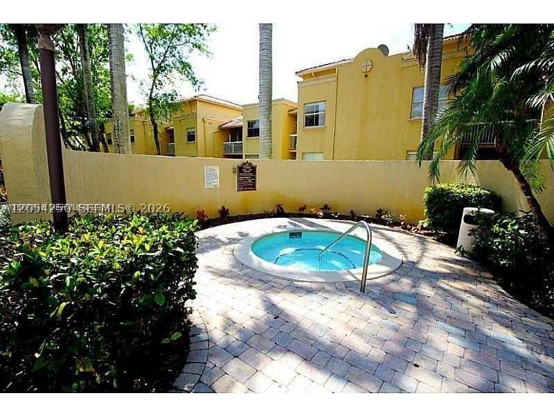 THE GREENS AT DORAL CONDO - Residential Lease