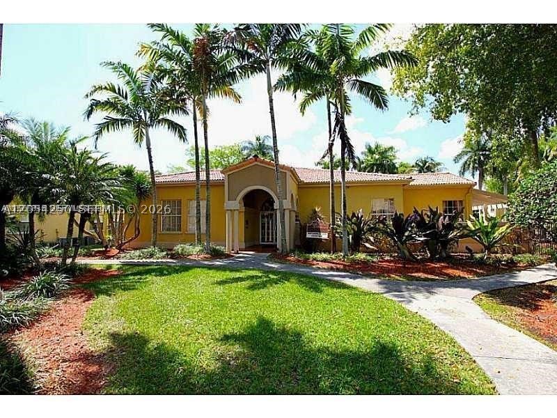 THE GREENS AT DORAL CONDO - Residential Lease