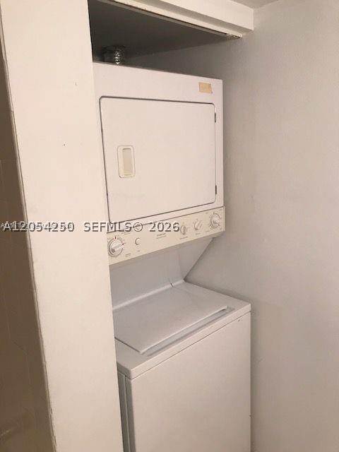 THE GREENS AT DORAL CONDO - Residential Lease