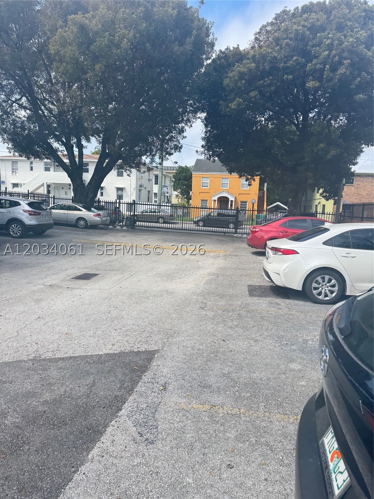 VISTA ALEGRE CONDO - Residential Lease