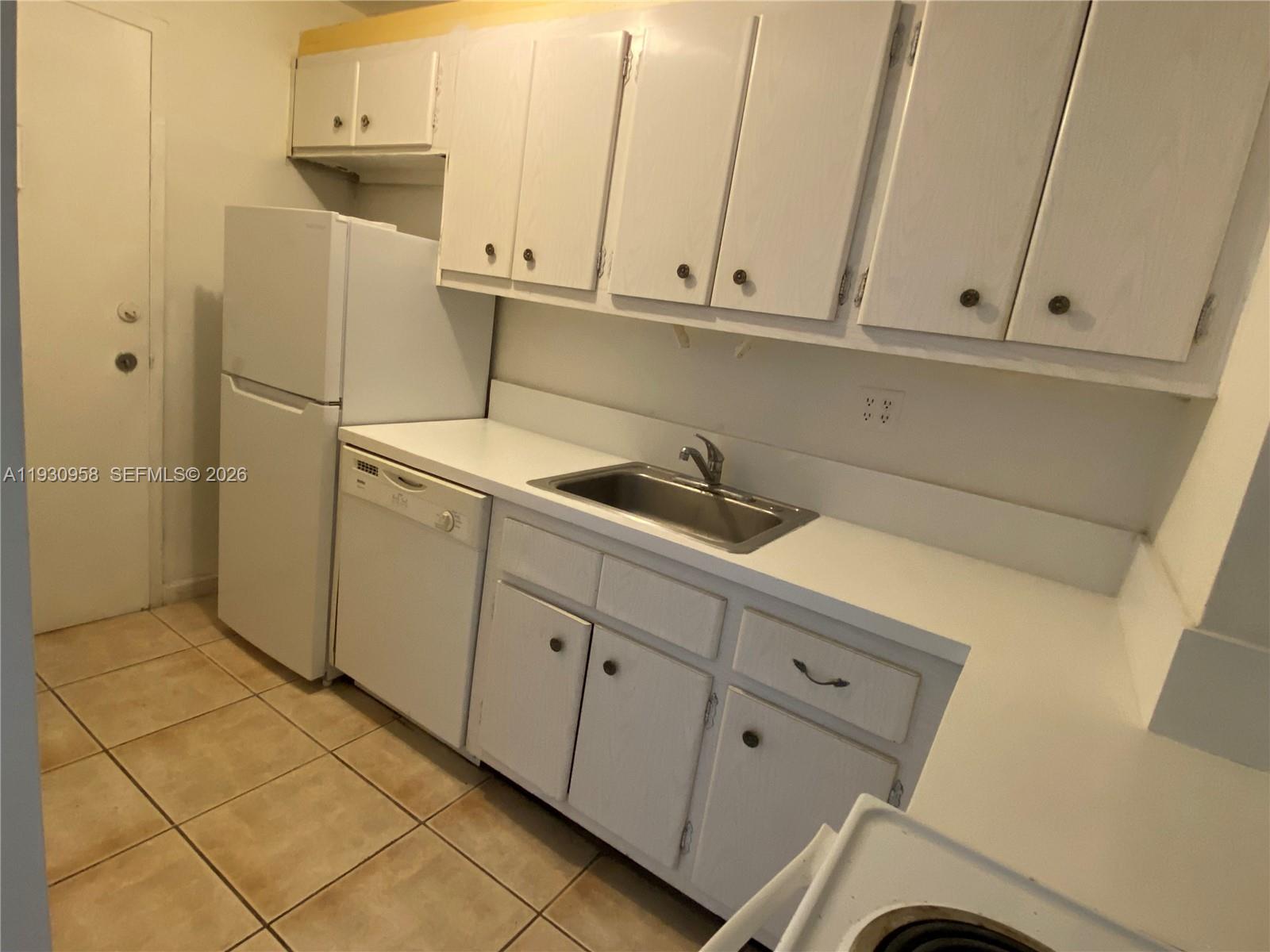 KENNEDY HOUSE CONDO - Residential