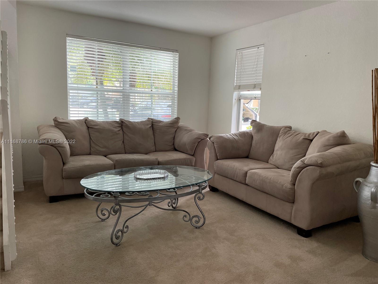 MELROSE POINT CONDO - Residential Lease
