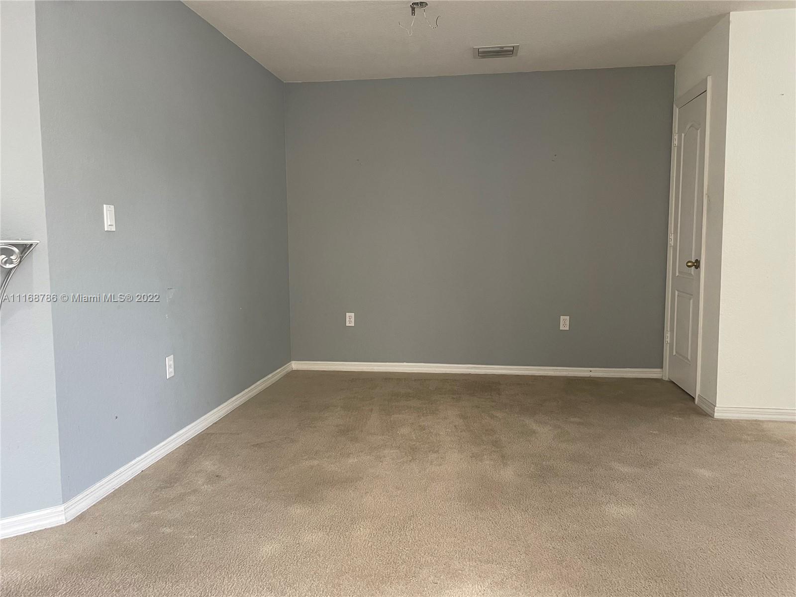 MELROSE POINT CONDO - Residential Lease