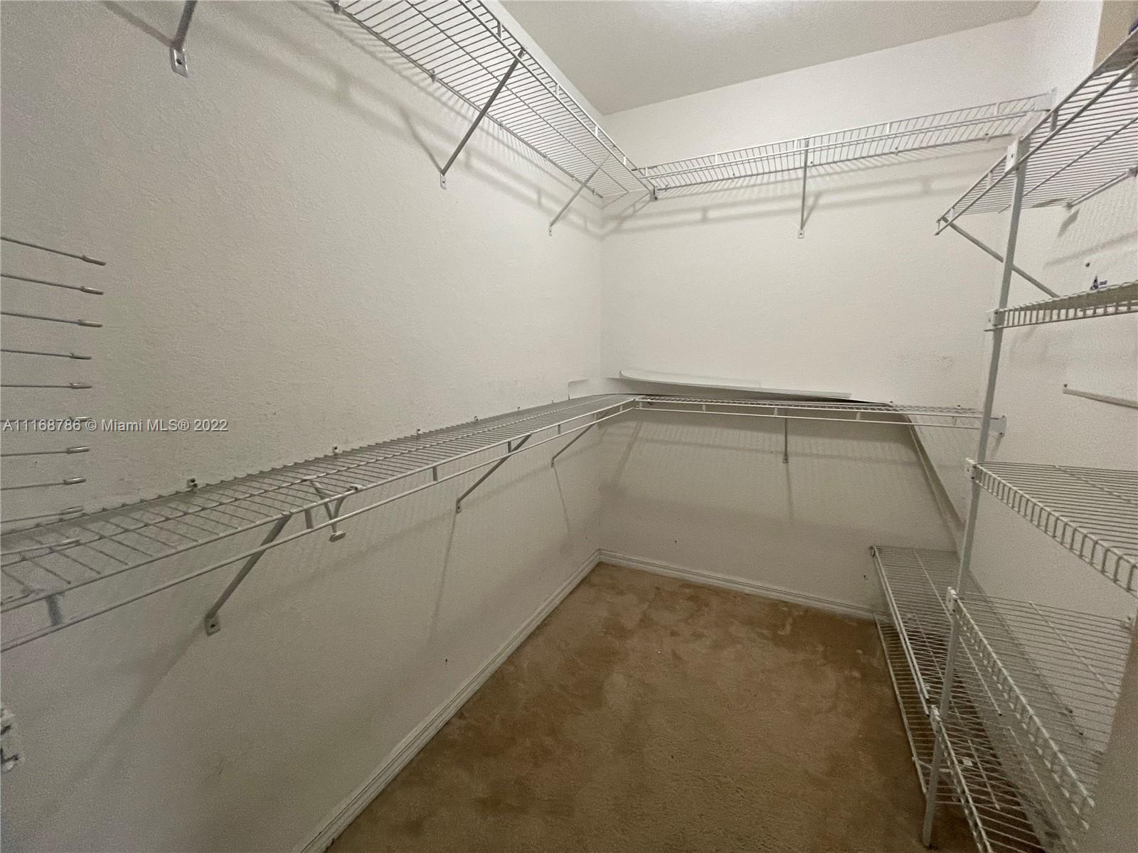 MELROSE POINT CONDO - Residential Lease