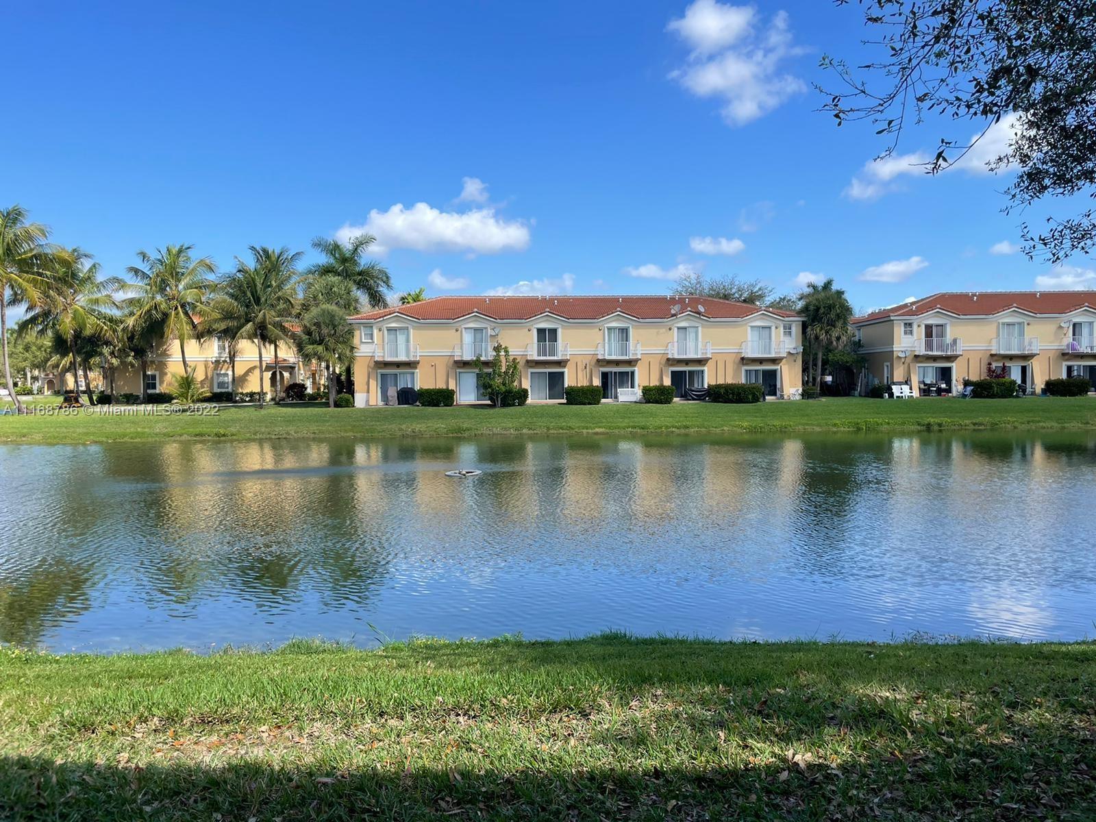 MELROSE POINT CONDO - Residential Lease