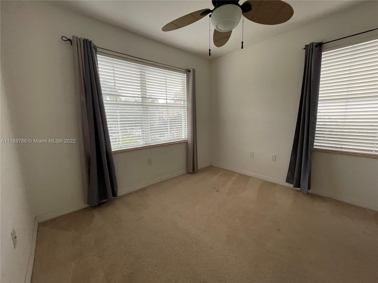 MELROSE POINT CONDO - Residential Lease