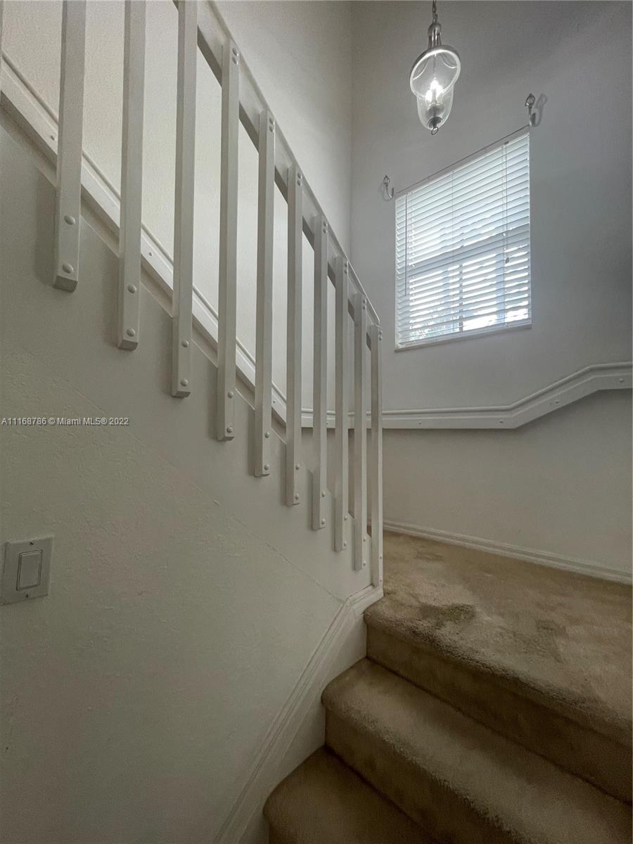MELROSE POINT CONDO - Residential Lease