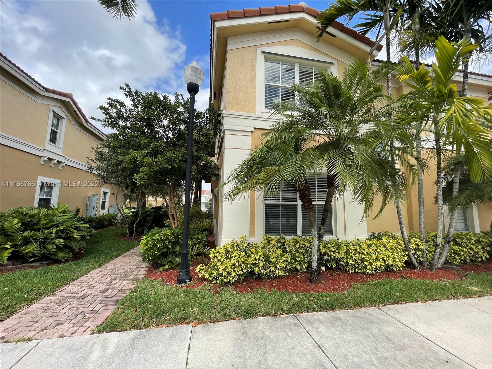 MELROSE POINT CONDO - Residential Lease