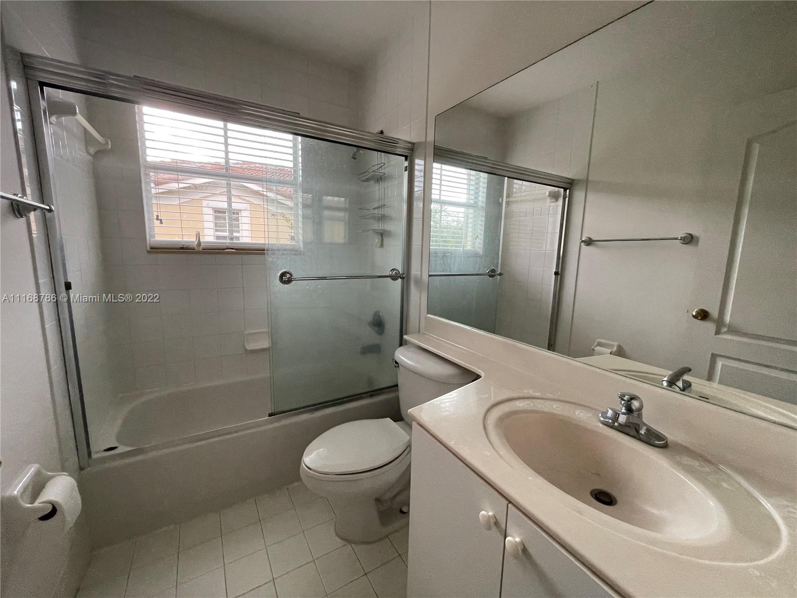 MELROSE POINT CONDO - Residential Lease