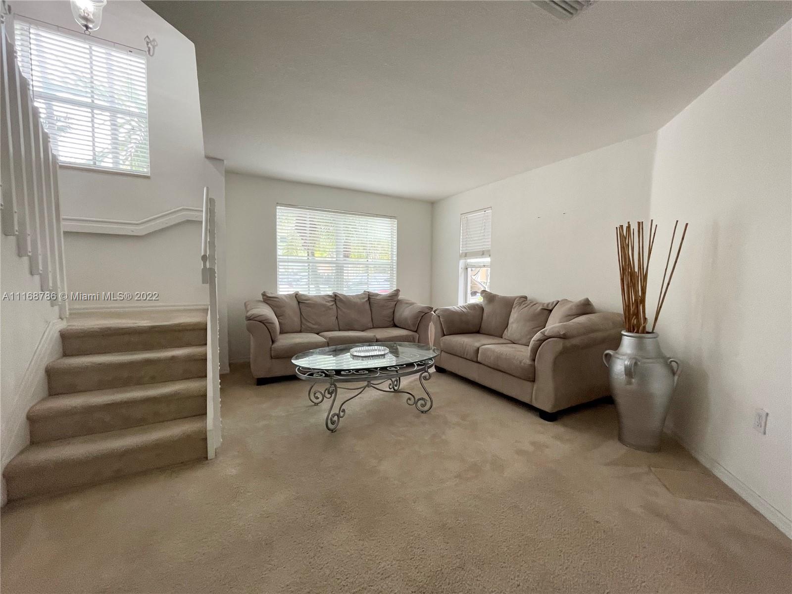 MELROSE POINT CONDO - Residential Lease
