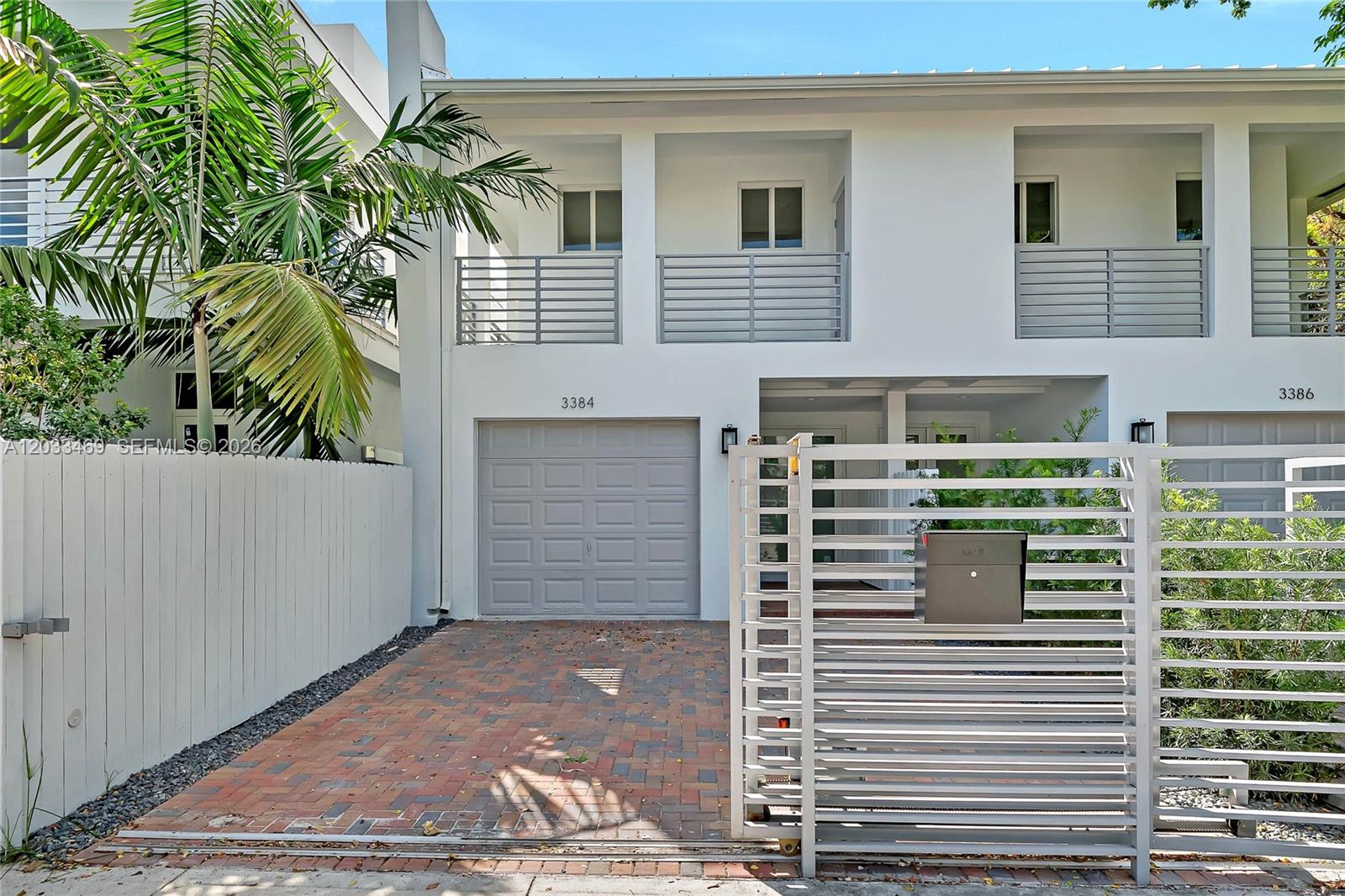 PERRY-FROW - Residential Lease