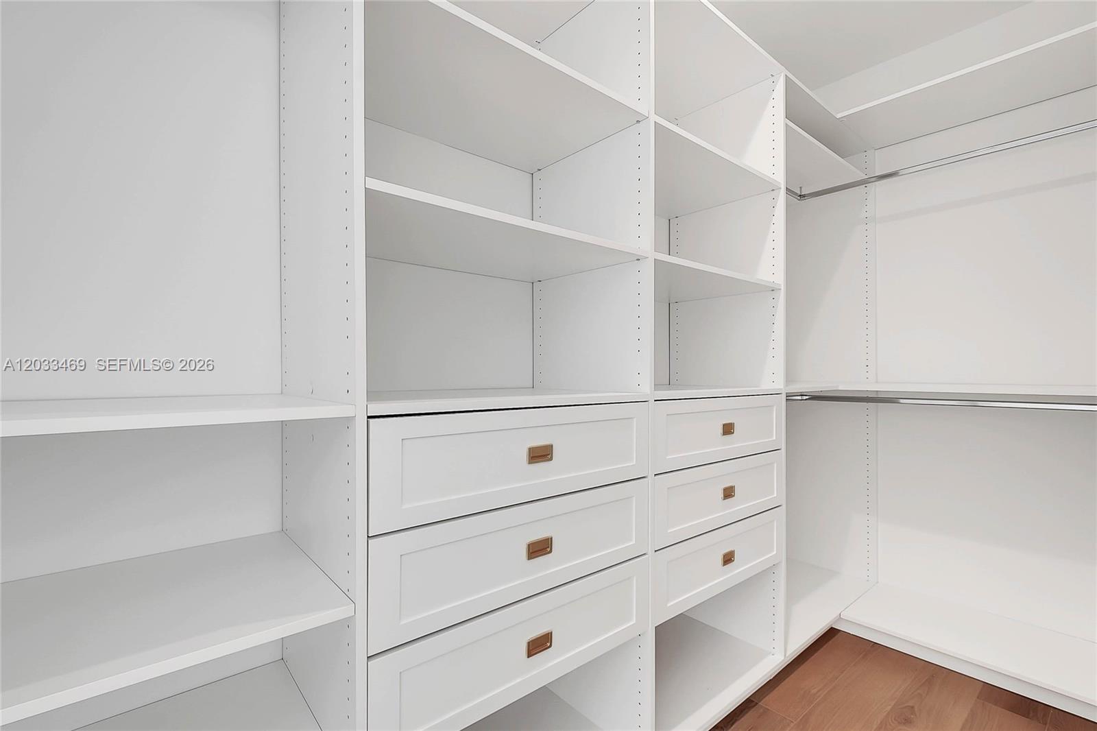 PERRY-FROW - Residential Lease