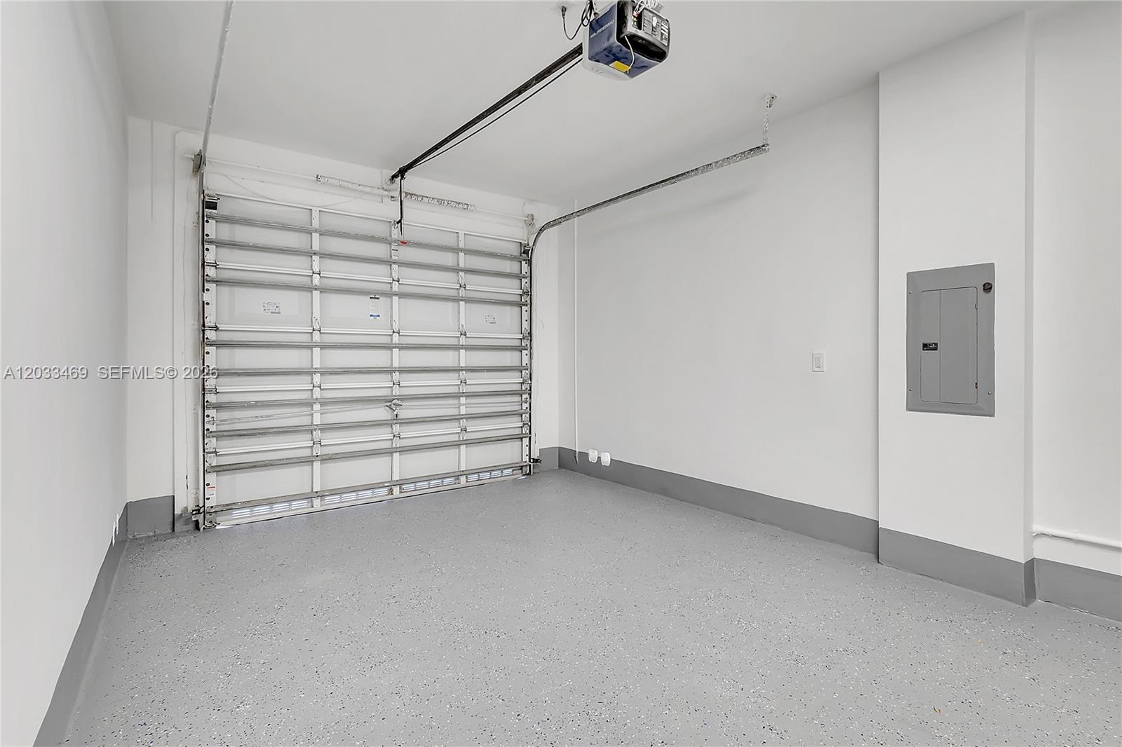 PERRY-FROW - Residential Lease