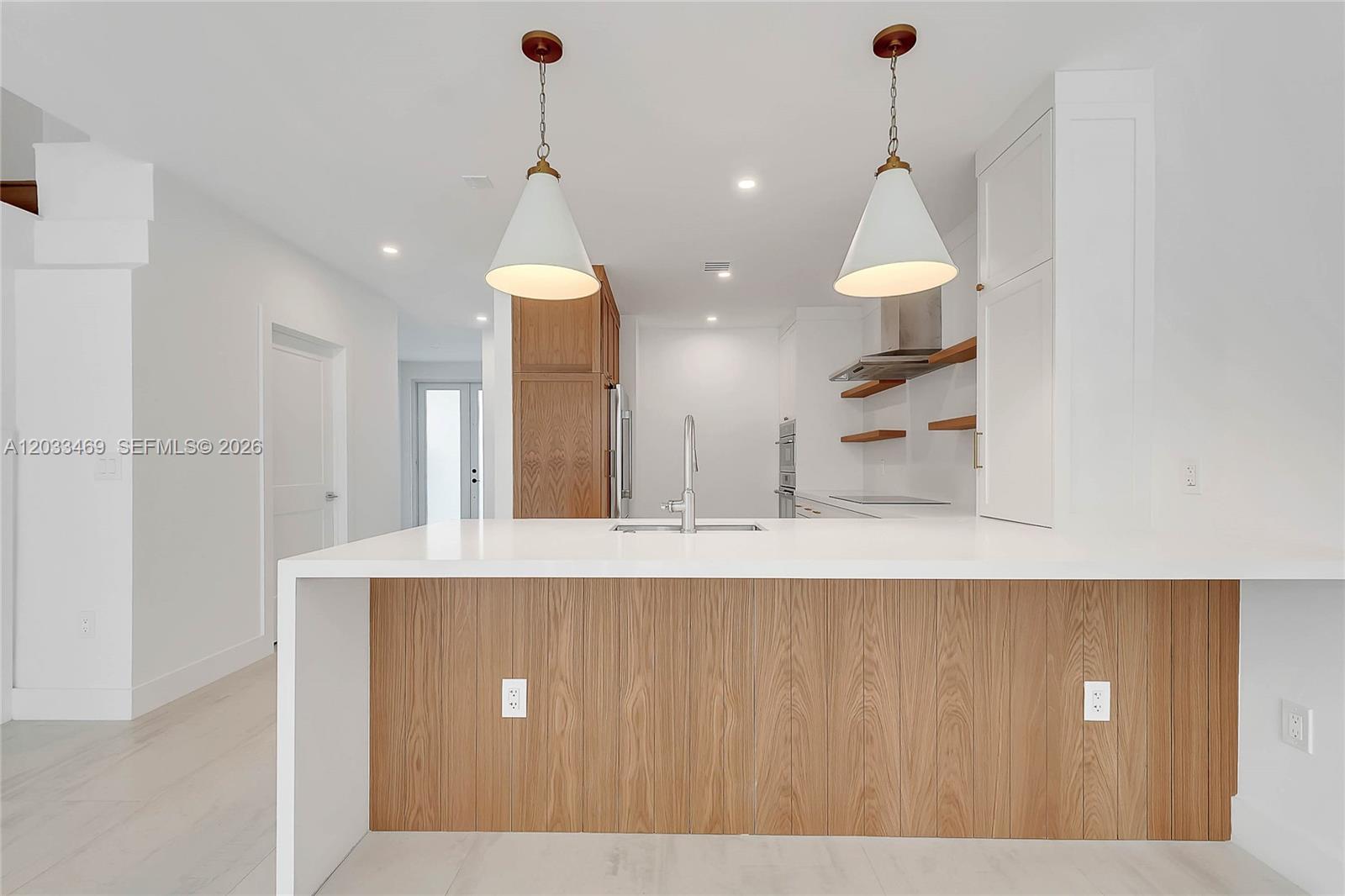 PERRY-FROW - Residential Lease