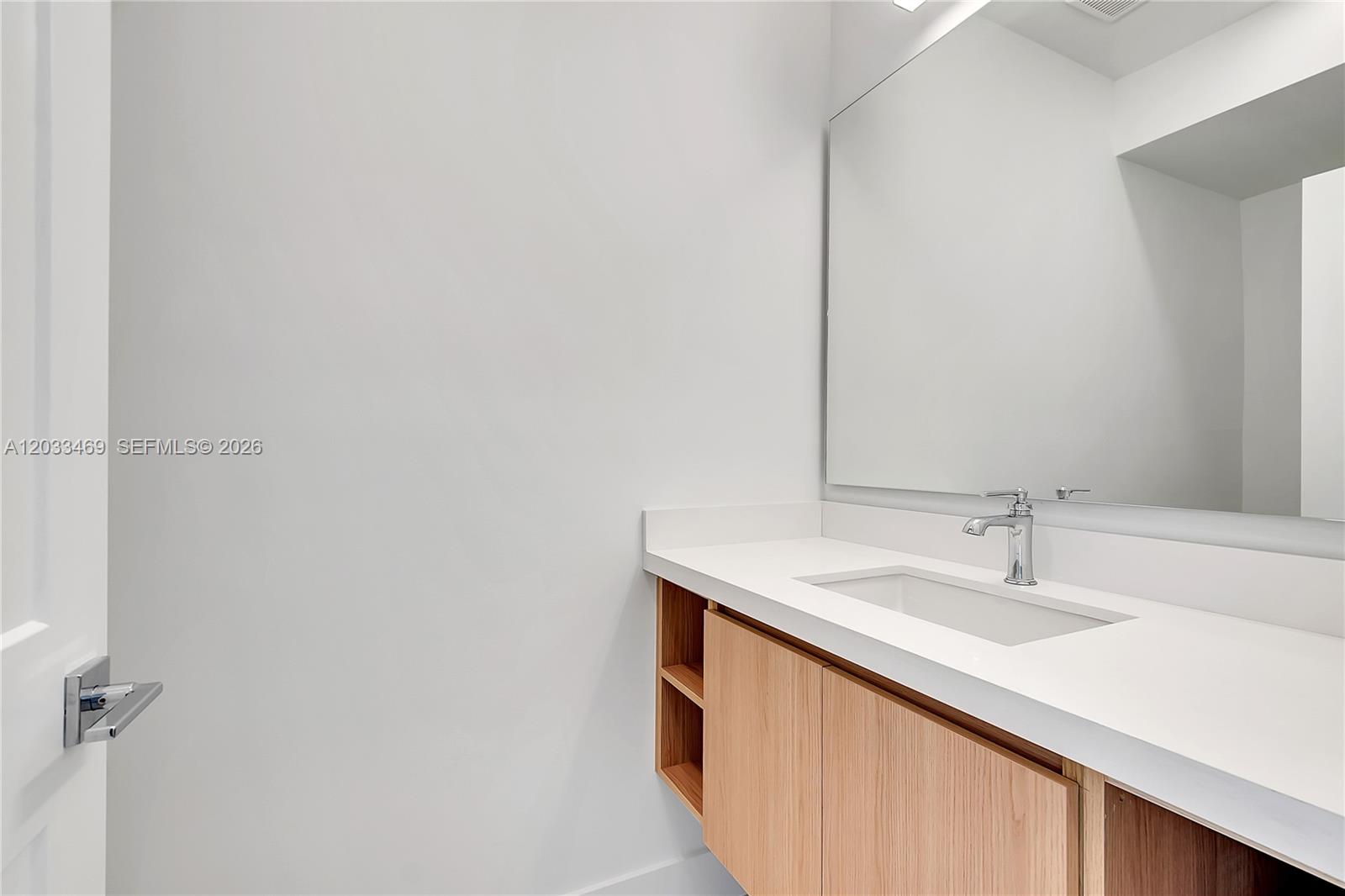 PERRY-FROW - Residential Lease