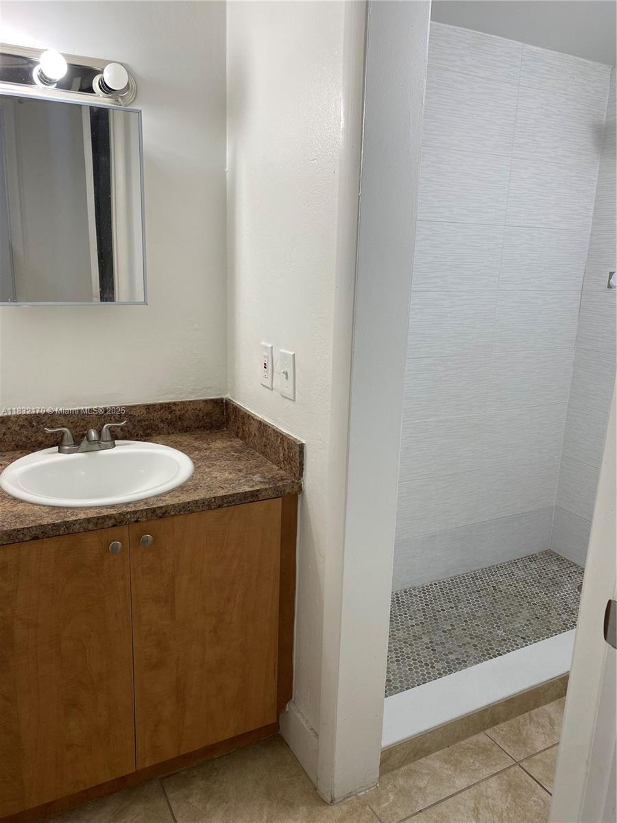 MCKEEVER TERR - Residential Lease