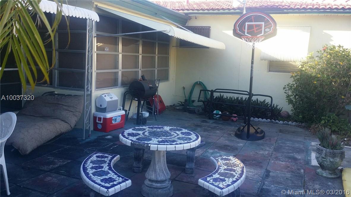 Hollywood Little Ranches - Residential Income