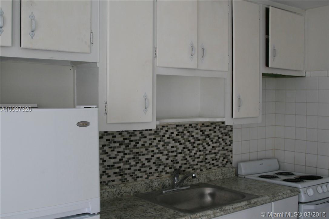 Hollywood Little Ranches - Residential Income