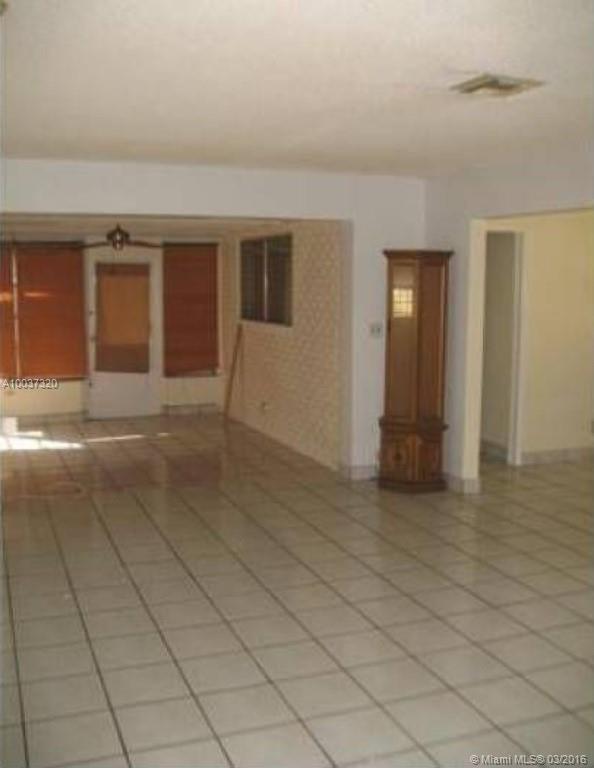 Hollywood Little Ranches - Residential Income