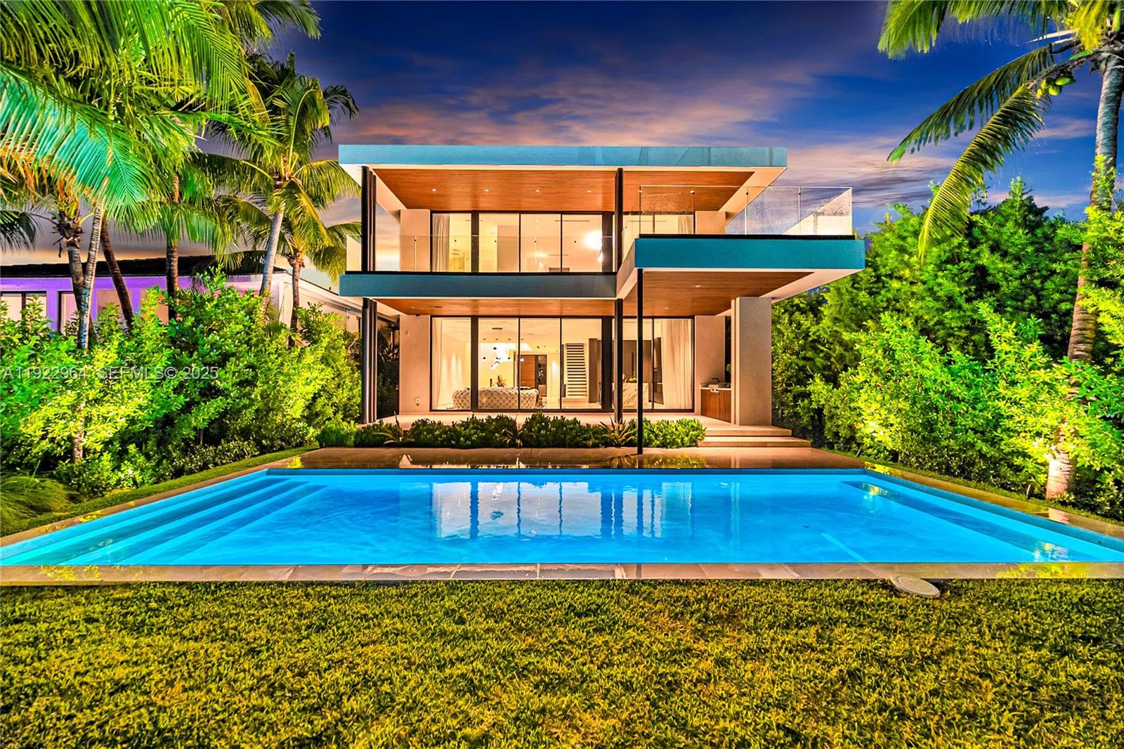 BISCAYNE BEACH-2ND ADDN - Residential