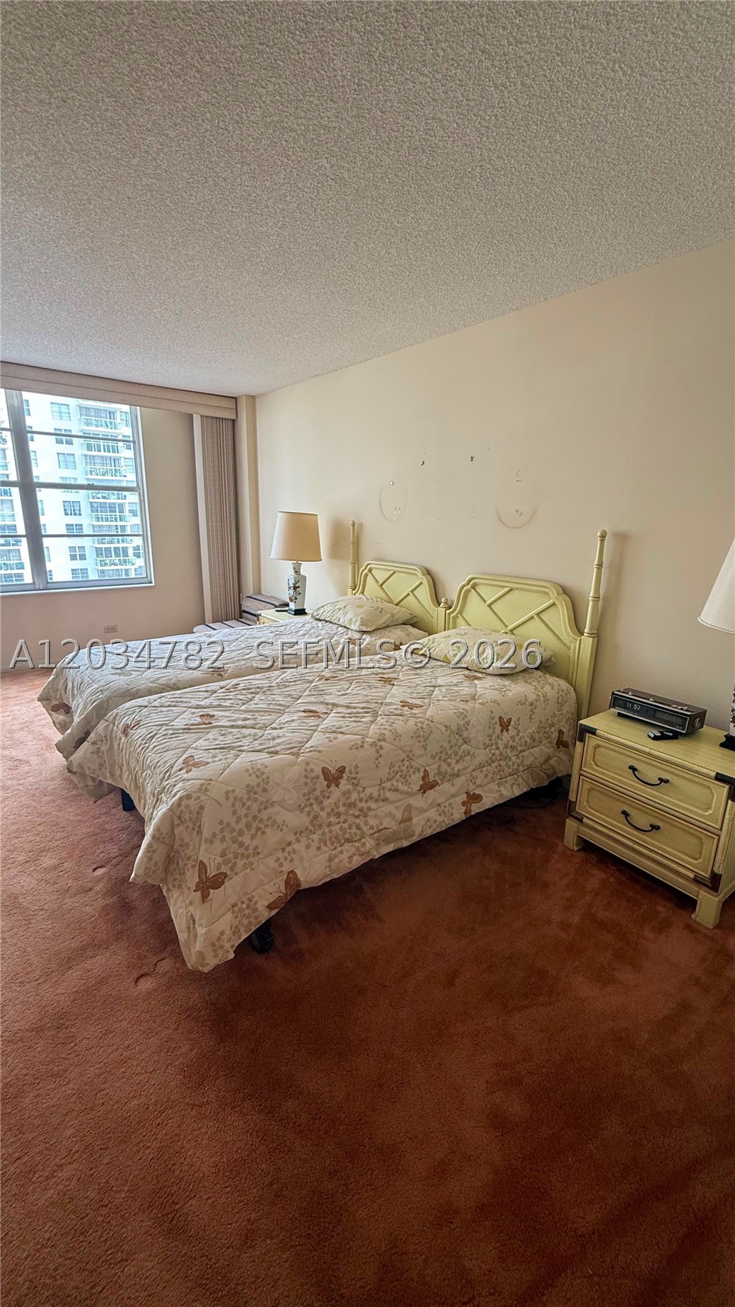 WINSTON TOWERS 400 CONDO - Residential