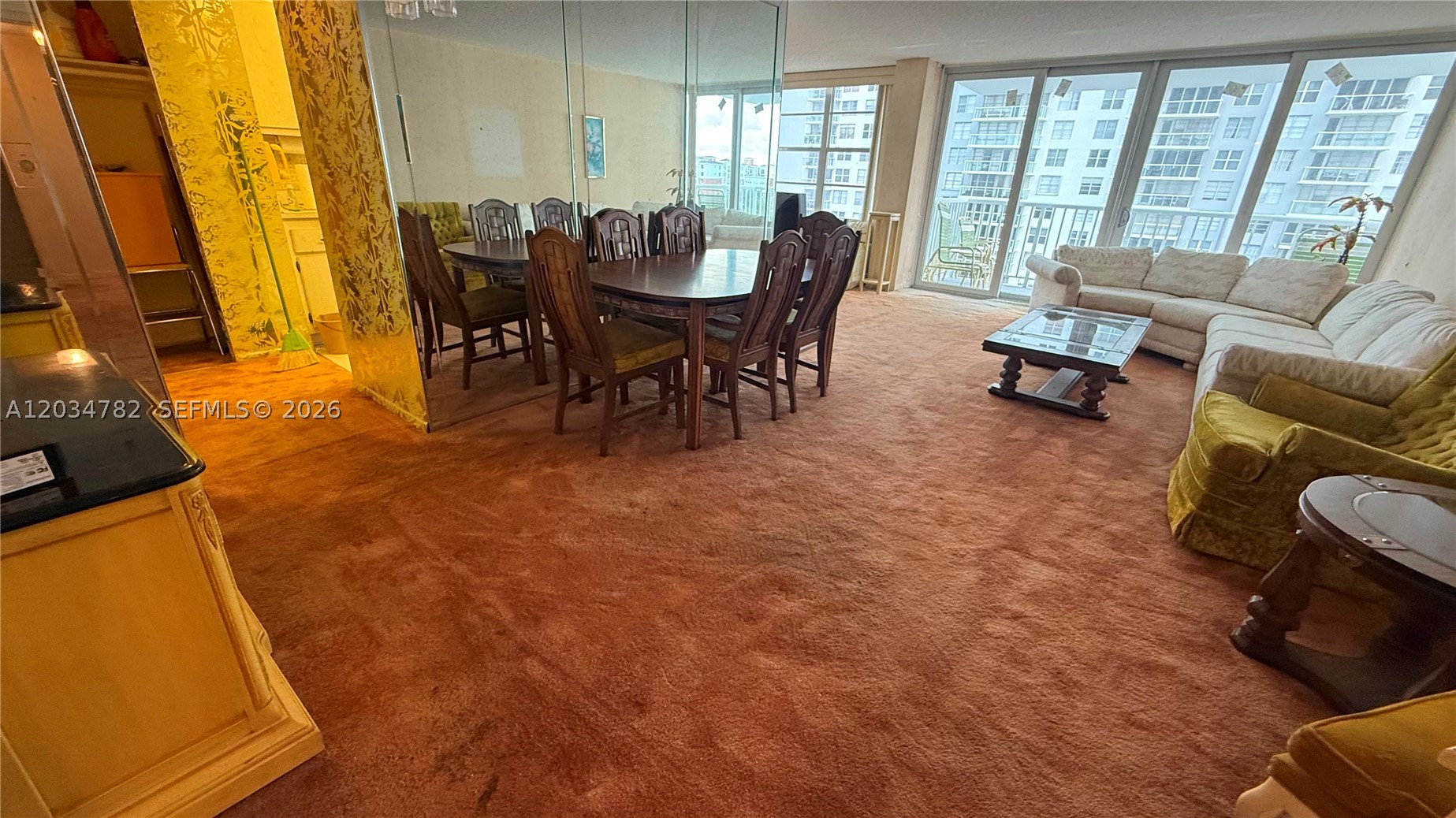 WINSTON TOWERS 400 CONDO - Residential