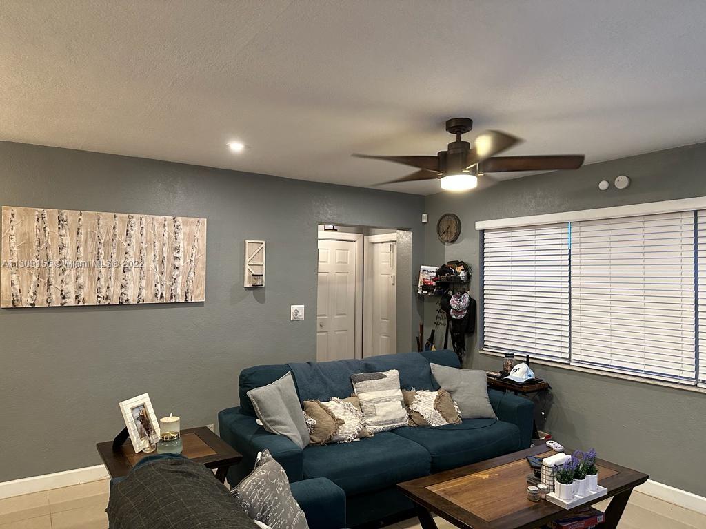 POMPANO BEACH HIGHLANDS 8 - Residential