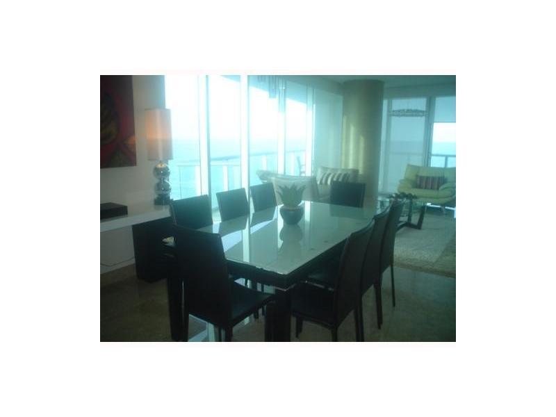 JADE BEACH - Residential Lease