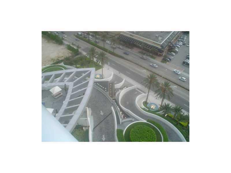 JADE BEACH - Residential Lease