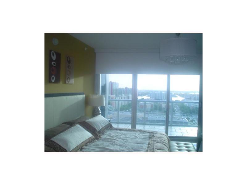 JADE BEACH - Residential Lease