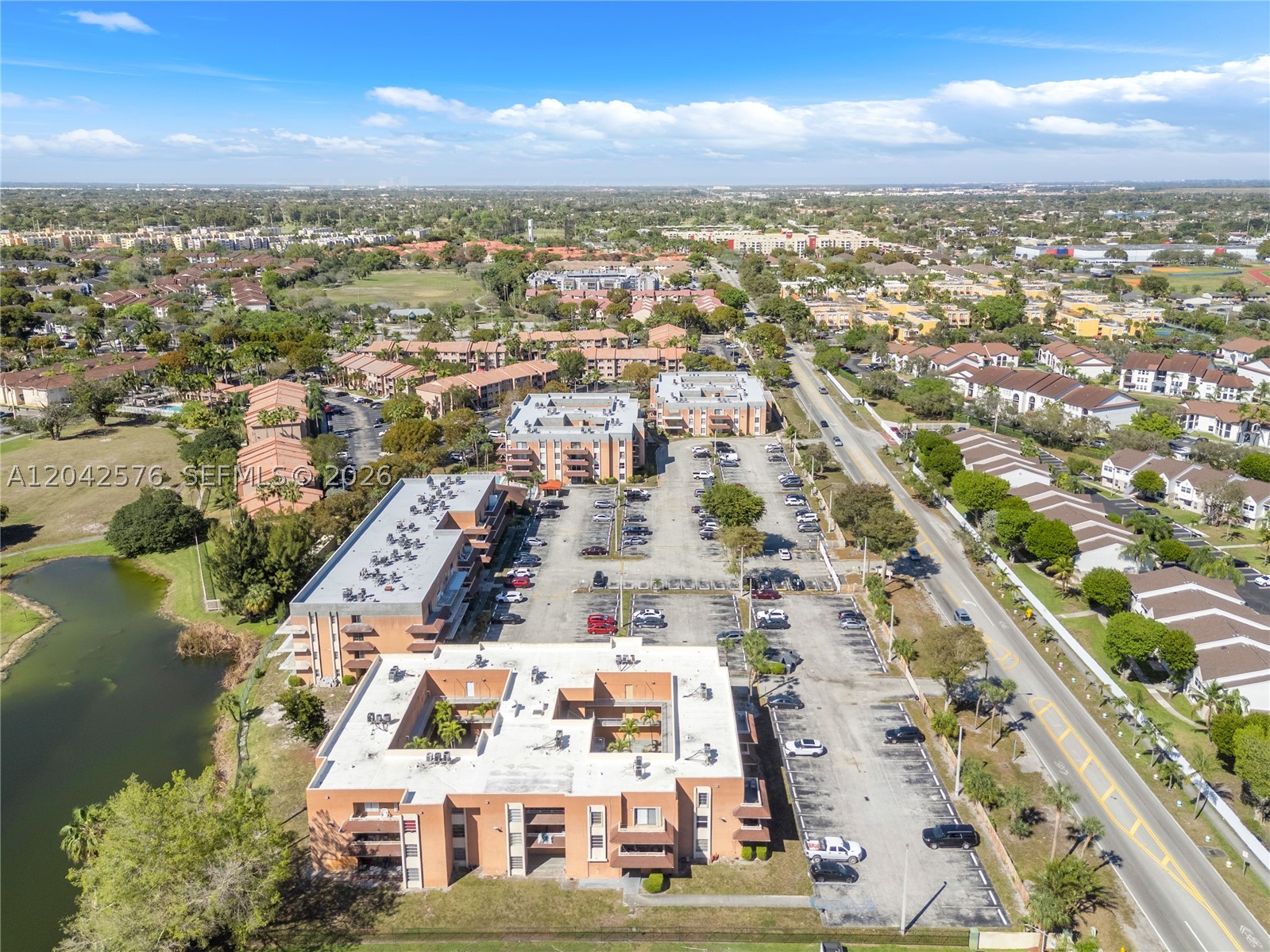 LAKEVIEW GARDENS AT MIAMI - Residential