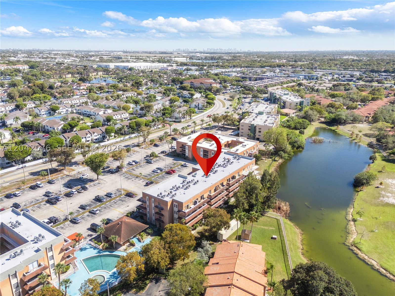 LAKEVIEW GARDENS AT MIAMI - Residential