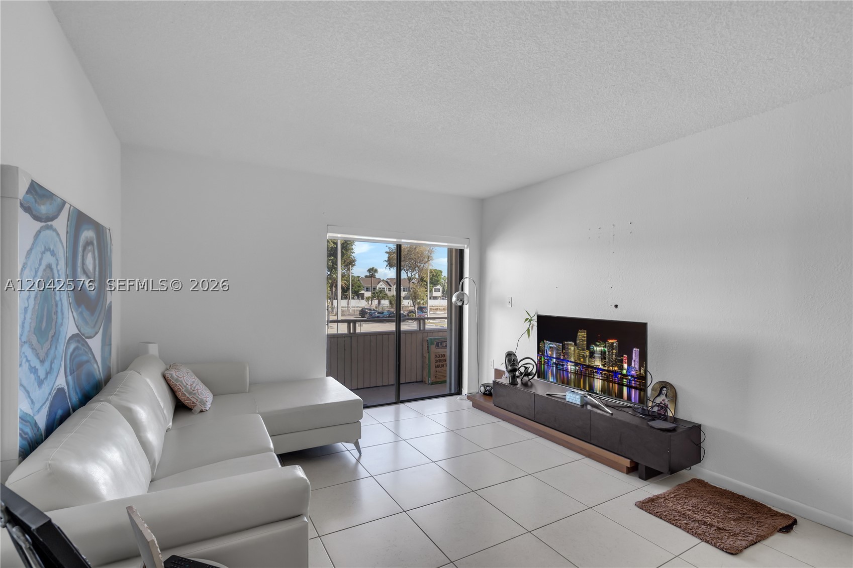LAKEVIEW GARDENS AT MIAMI - Residential
