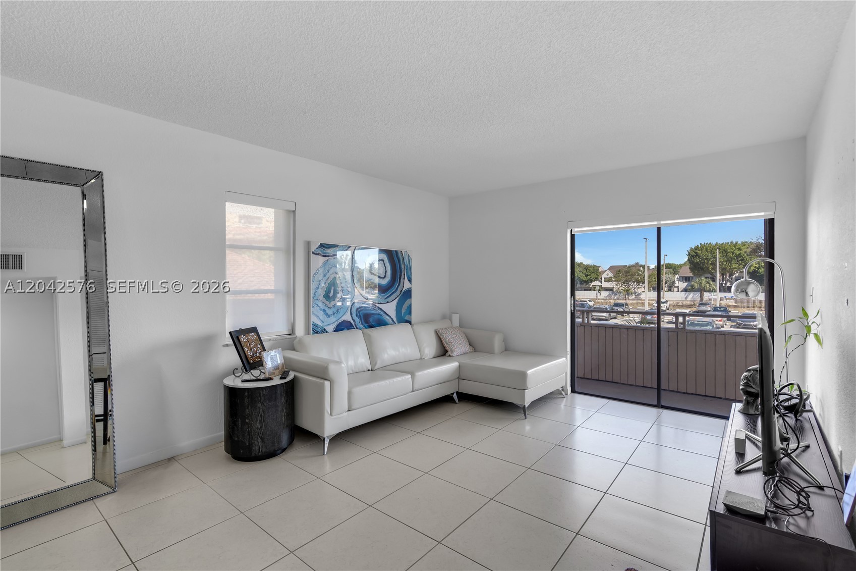 LAKEVIEW GARDENS AT MIAMI - Residential