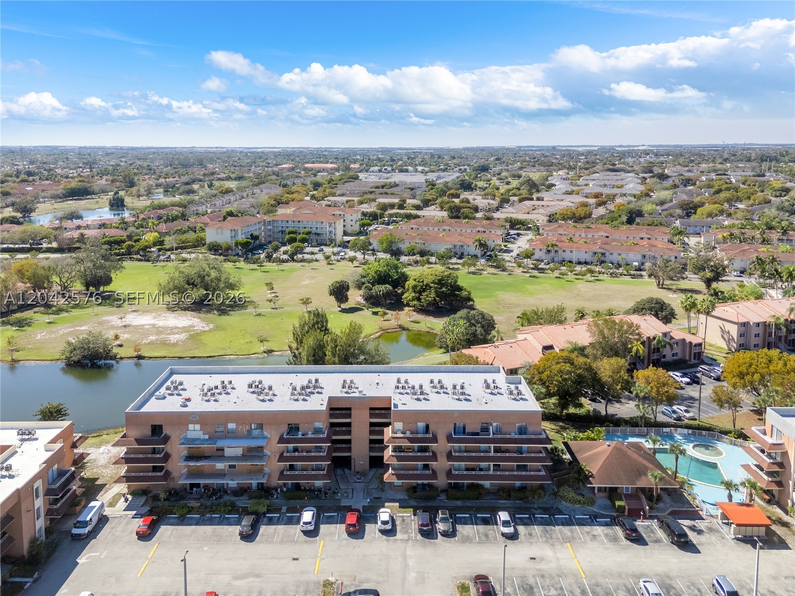 LAKEVIEW GARDENS AT MIAMI - Residential
