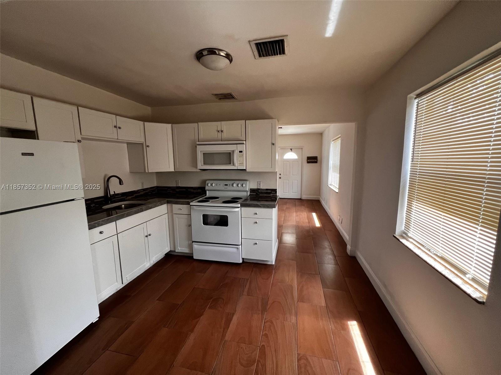 WASHINGTON HEIGHTS ADD - Residential Lease
